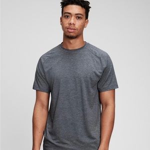 Men’s GapFit Train T-shirt Small